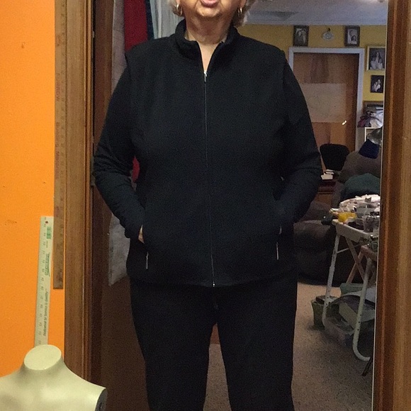 KAREN SCOTT women’s zipper front vest, pockets inside and outside sz PXL.… - Picture 2 of 5